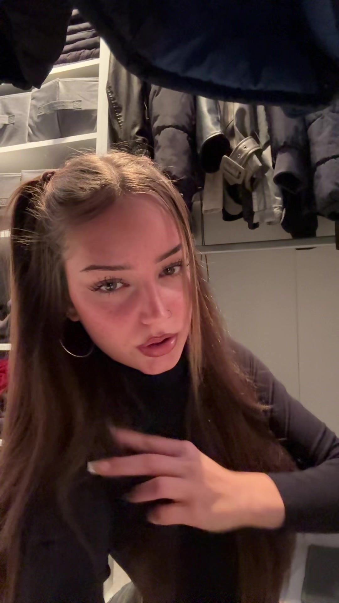 @𝐇𝐀𝐍𝐍𝐀𝐇𝐋𝐔𝐈𝐒𝐈𝐄𝐍𝐍𝐄