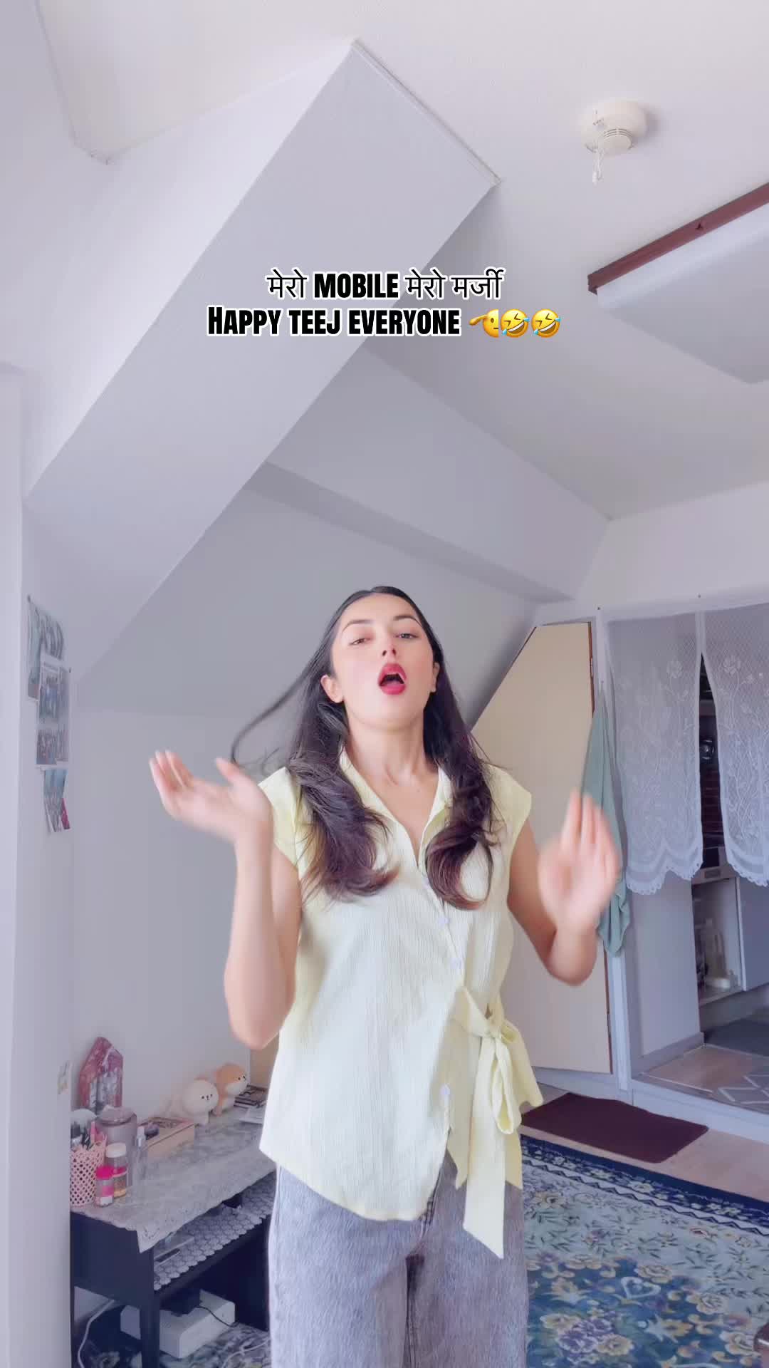 @Mon-eeta💫