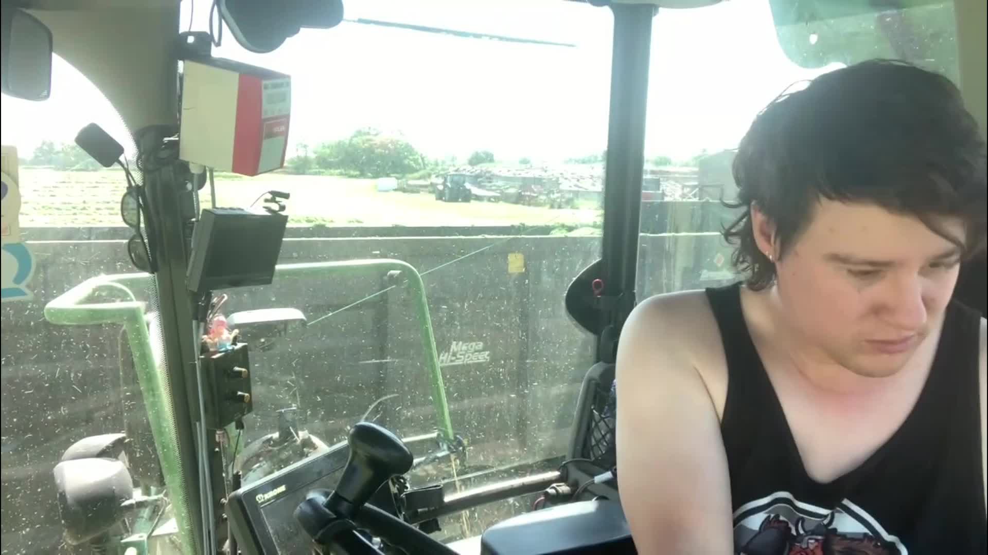 @itsablythingofficial