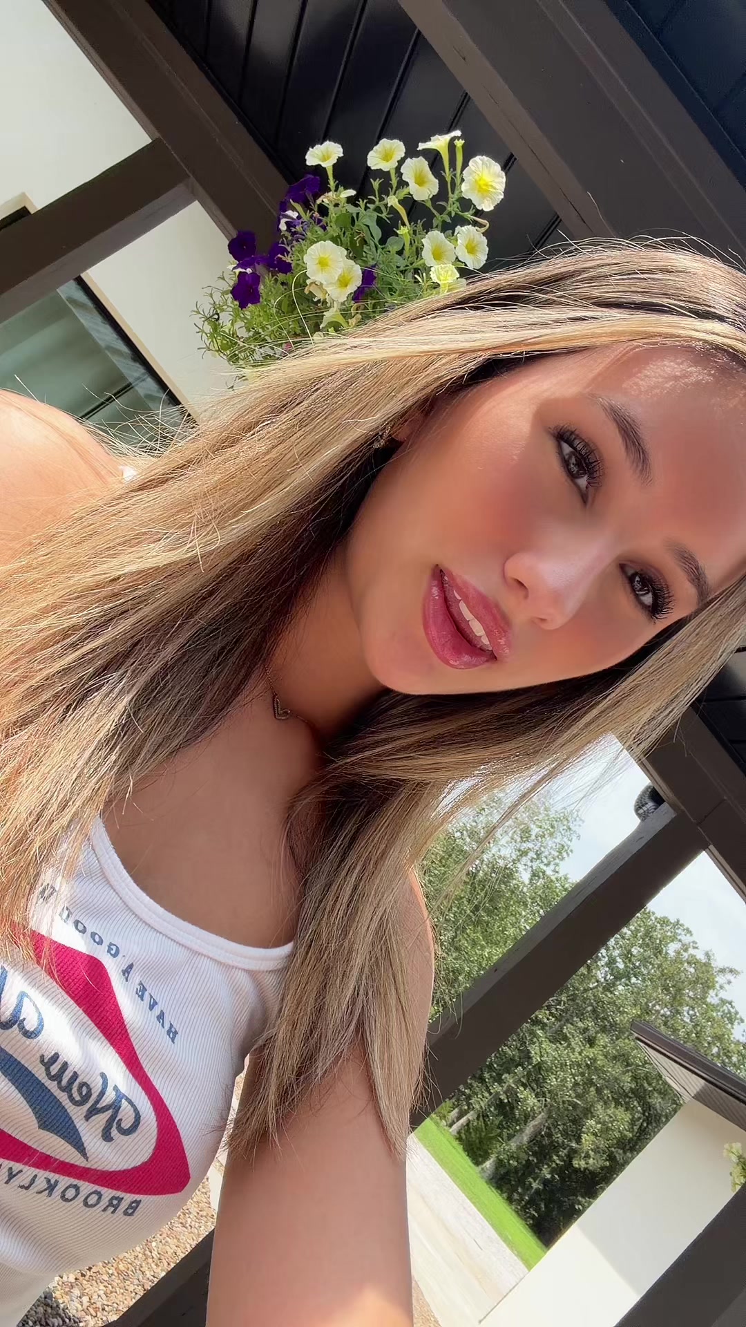 @ava