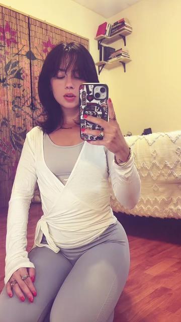 @🖤🌺 danielle 🌺🖤