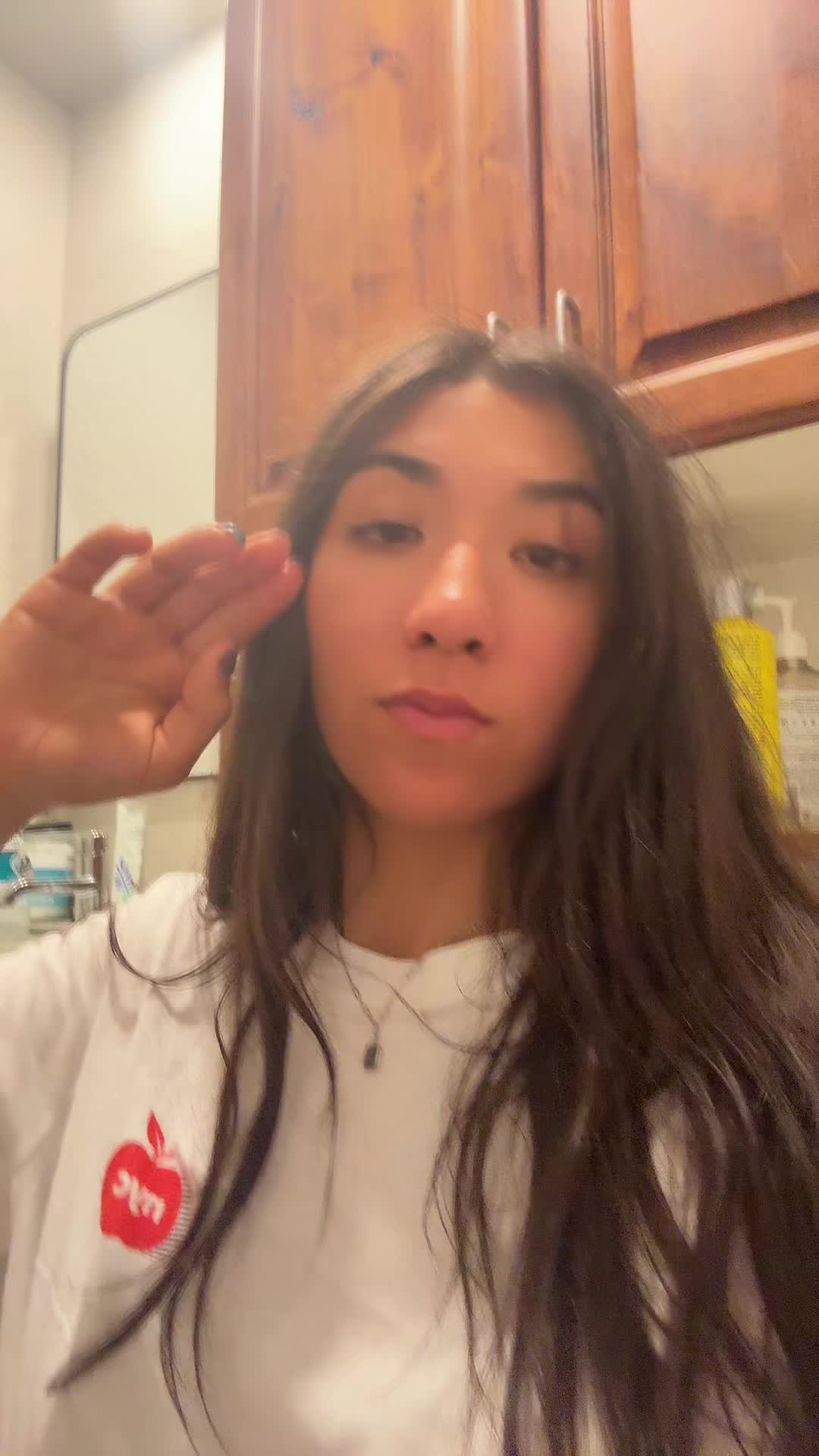 @justcallmeesme