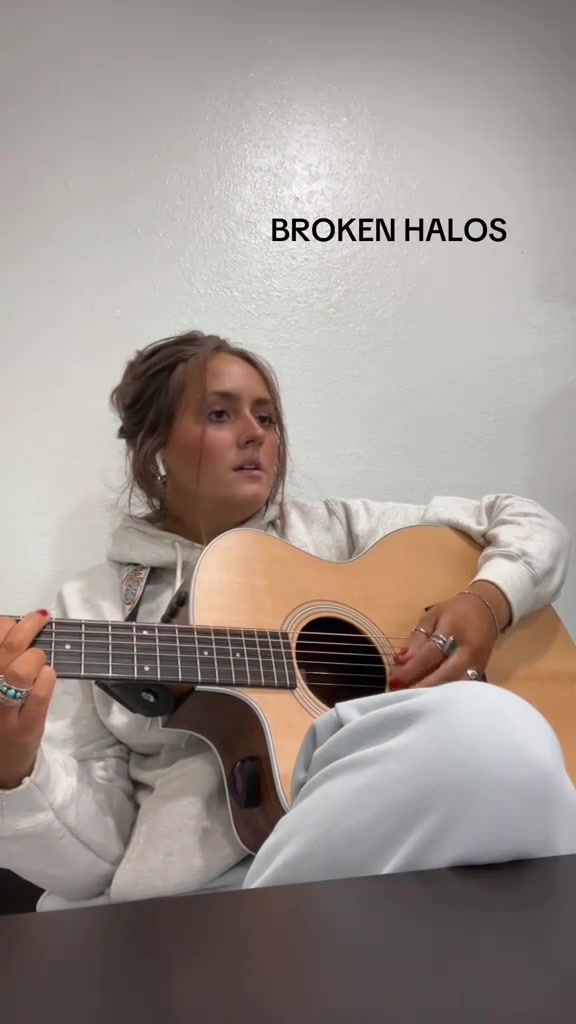 @Hayley Victor