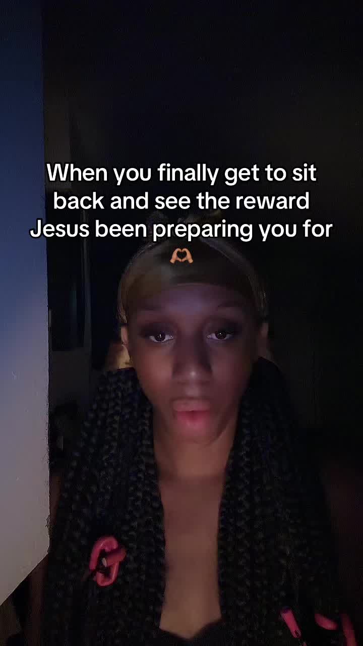 @Officialkhrissy