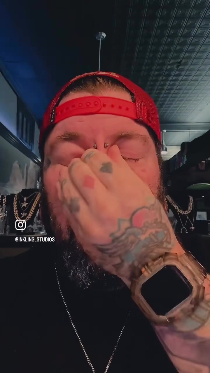 @Sneker1