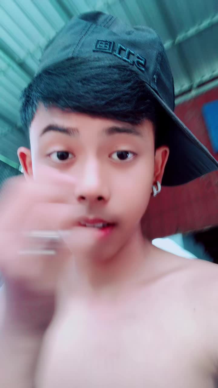 @បុរសល្អជាងគេលើលោកគឺបងត្រា😕