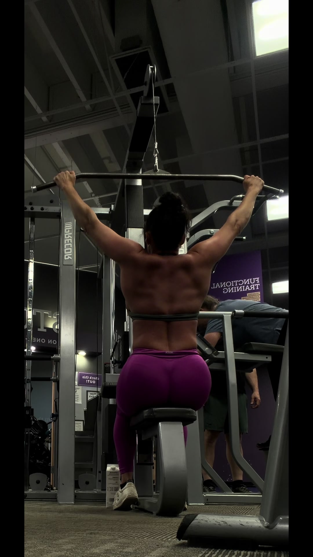 @TheBuffFlightAttendant