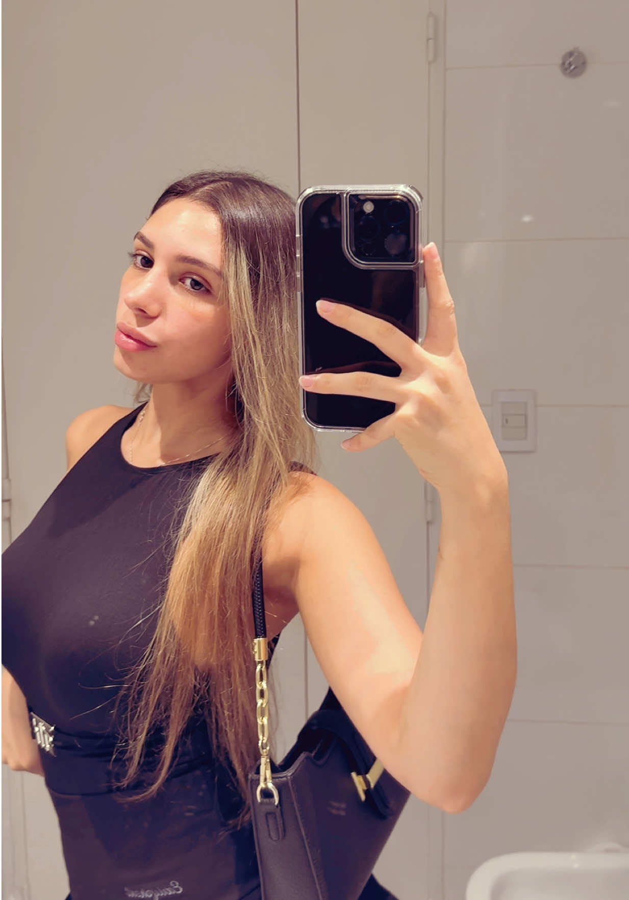 @𝑺𝑶𝑷𝑯𝑰𝑬 🏹