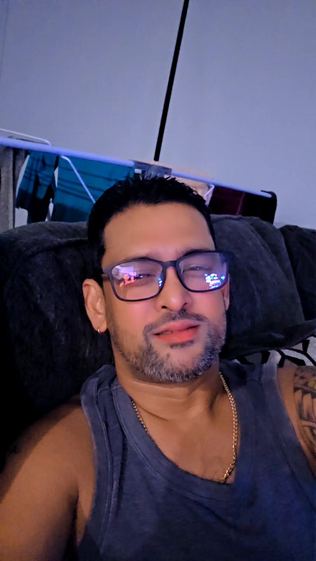 @avi