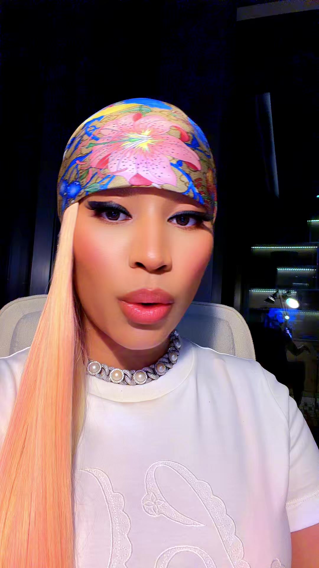 @Nicki Minaj