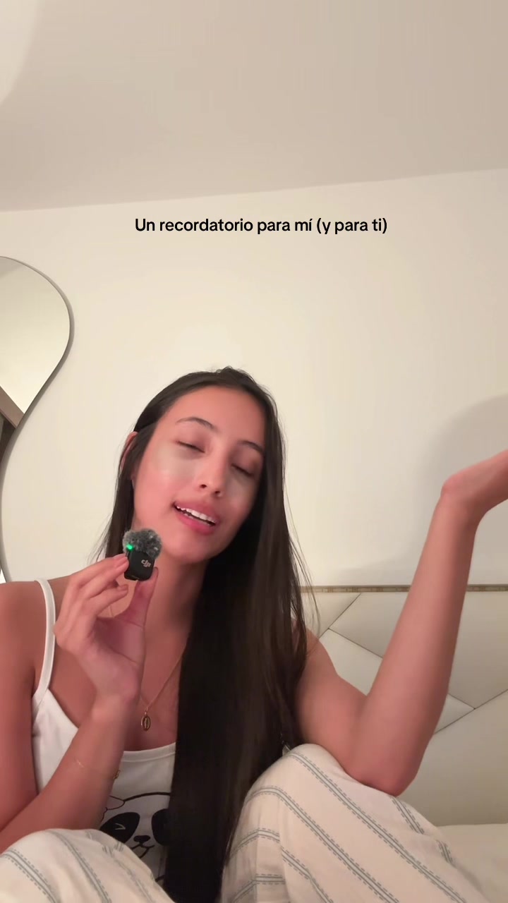 @isabellapiedrahitaa