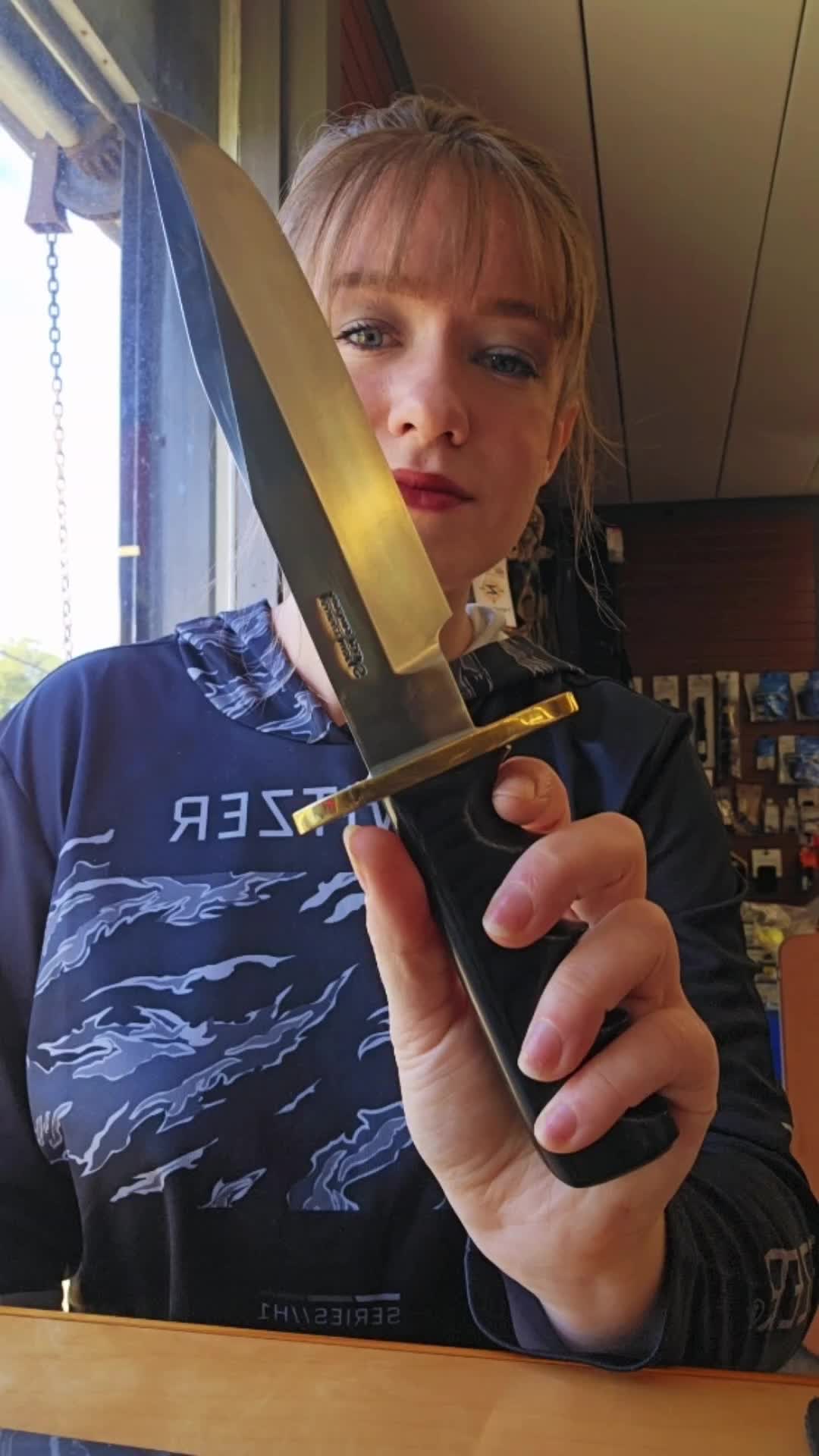 @Knifehub.com