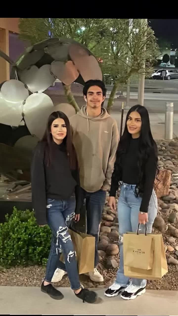 @Adrii