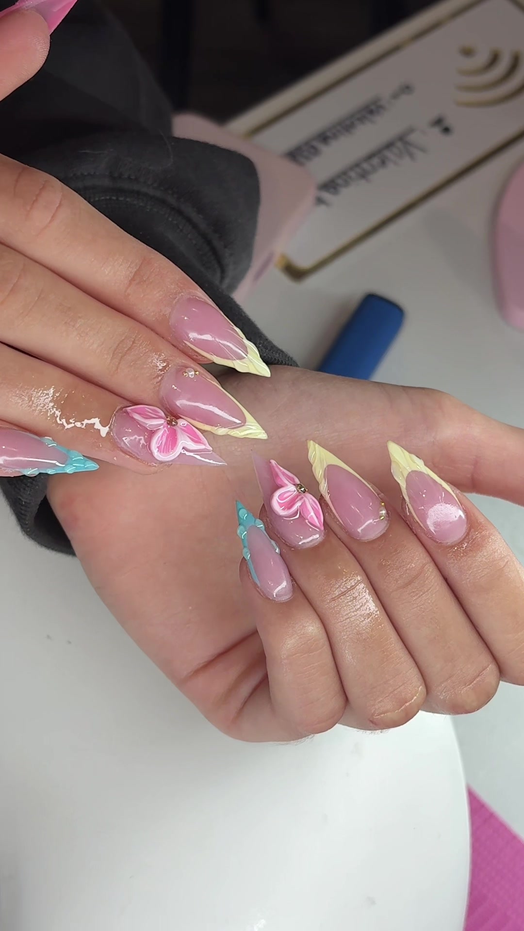 @TORONTO NAILS | VALENTINA
