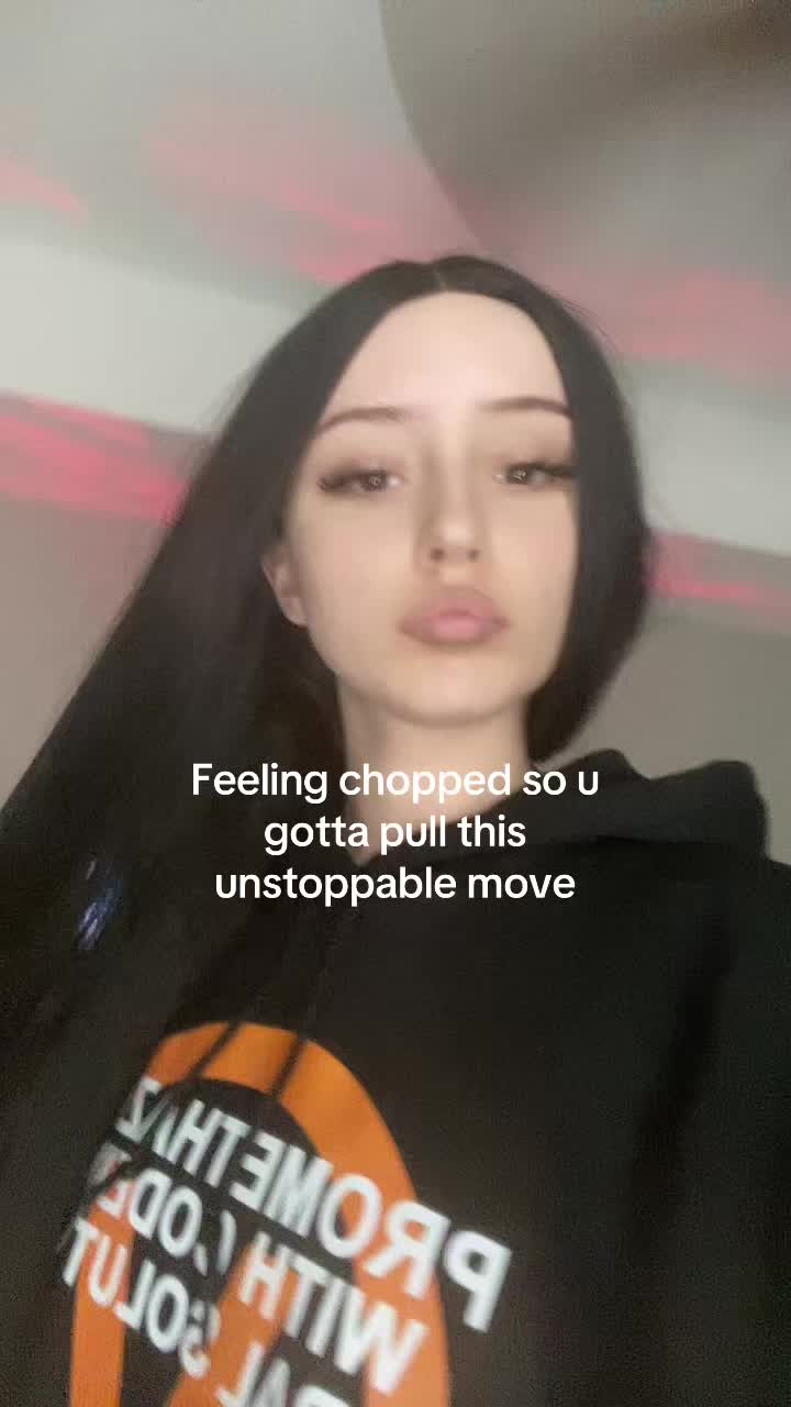@Cruxlla