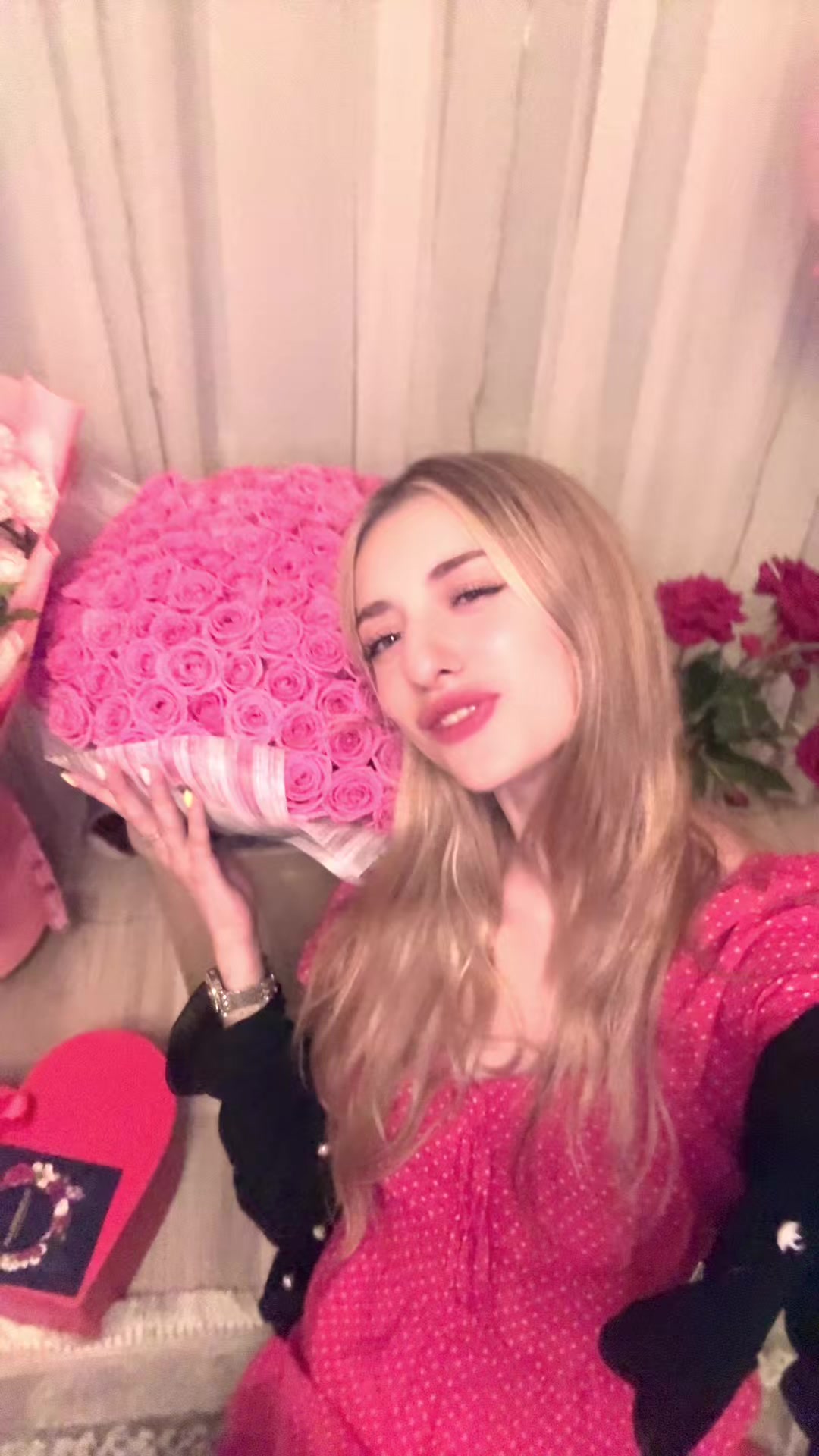 @shochka_