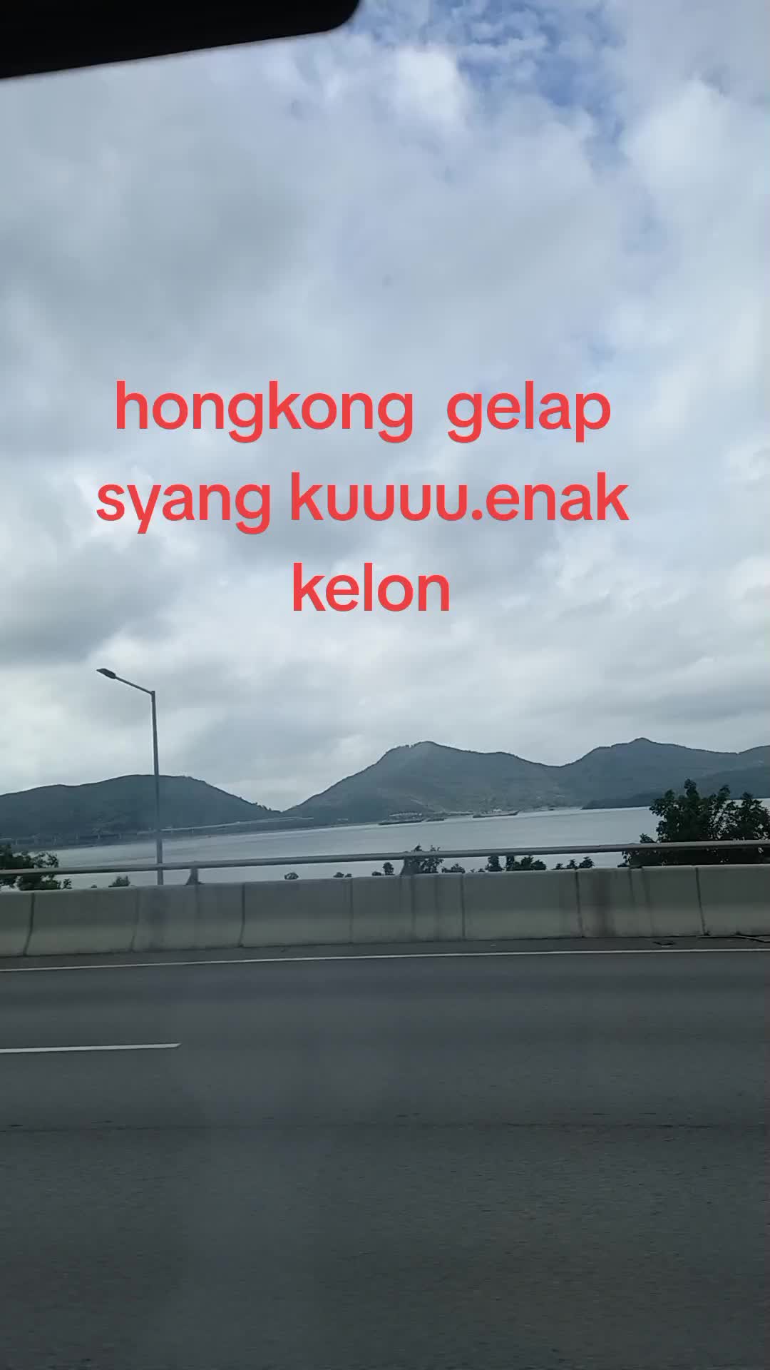 @Janda kembang  merah.