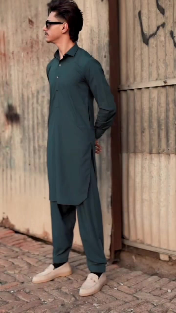 @ہادی خان 🦇