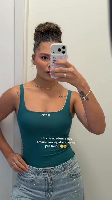 @marcelaperes_