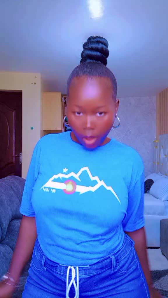 @itsyourgirlAmina