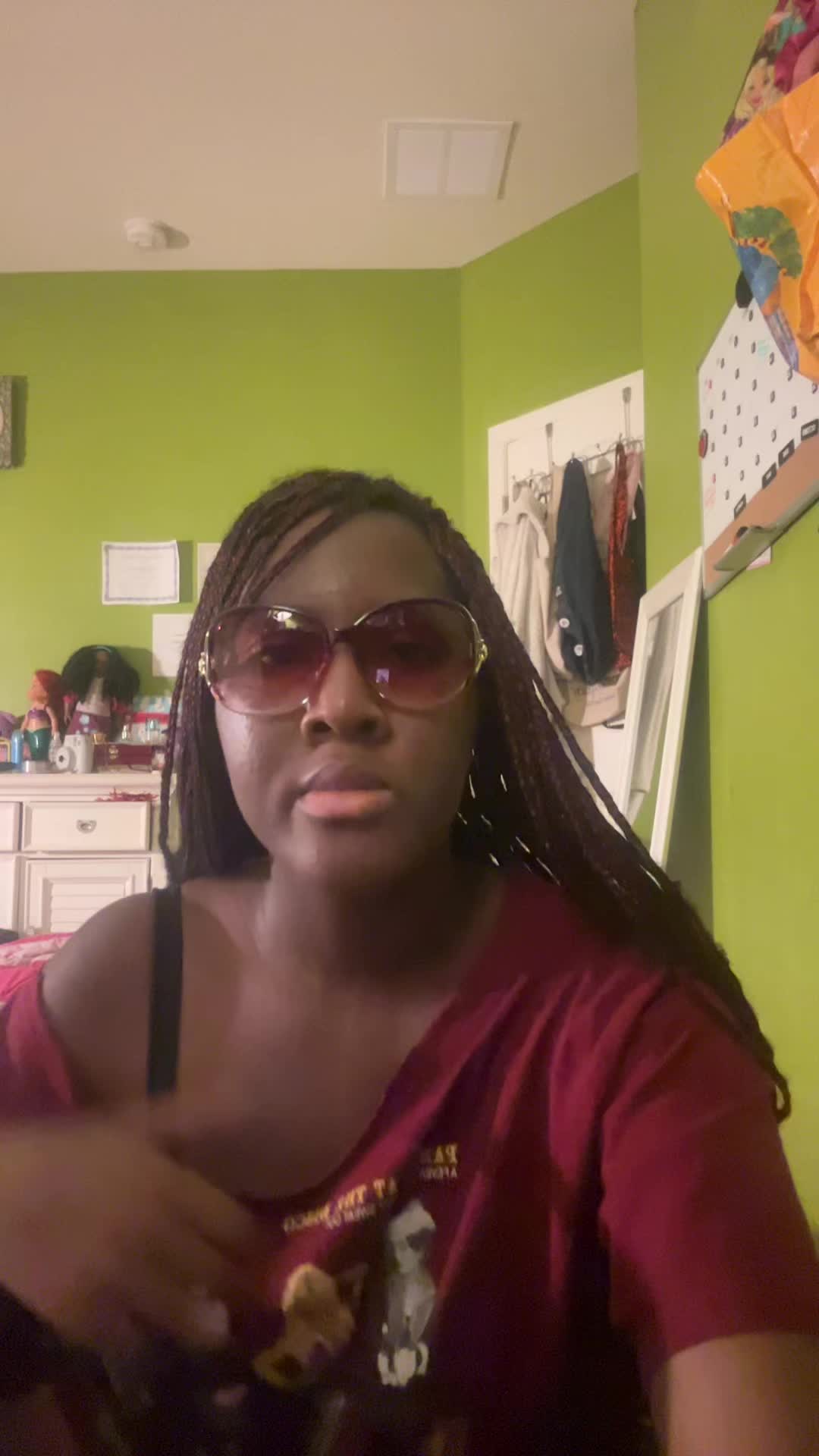 @goodgirlzgonewild