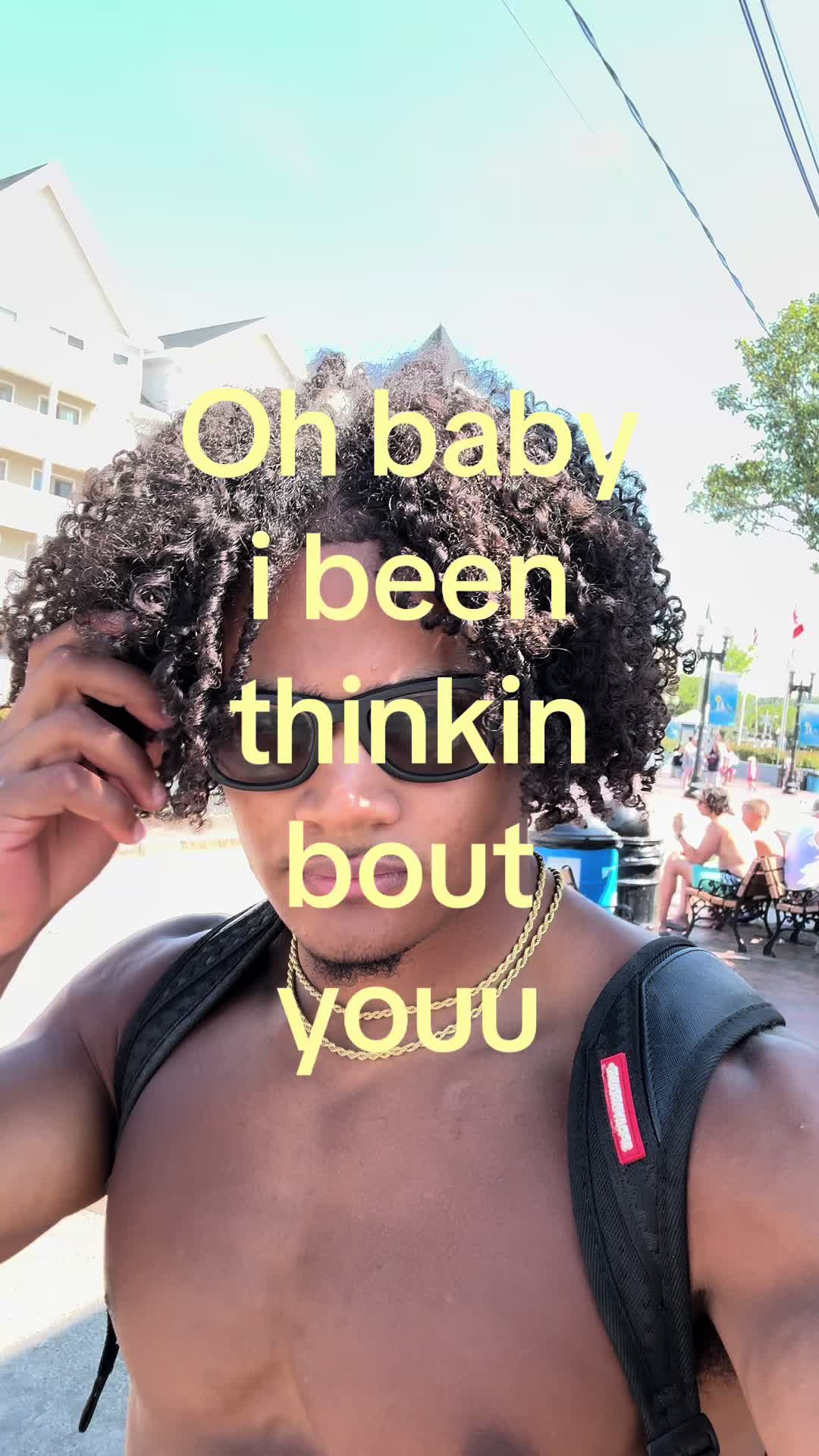 @⃟