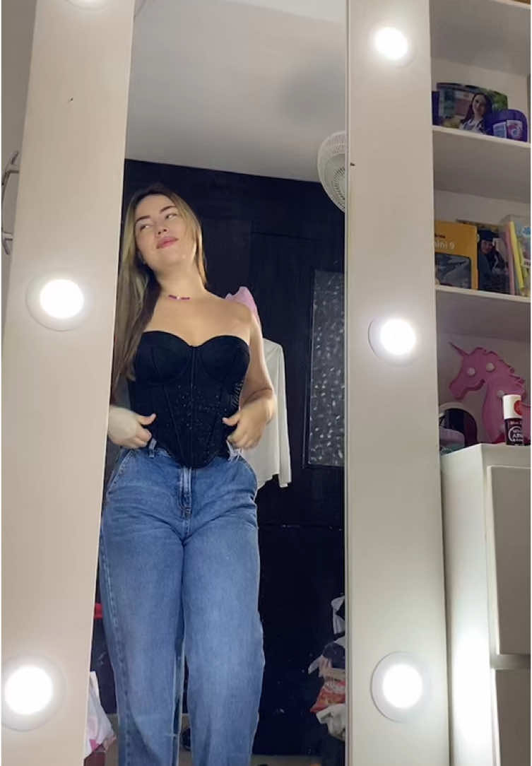 @ValentinaC