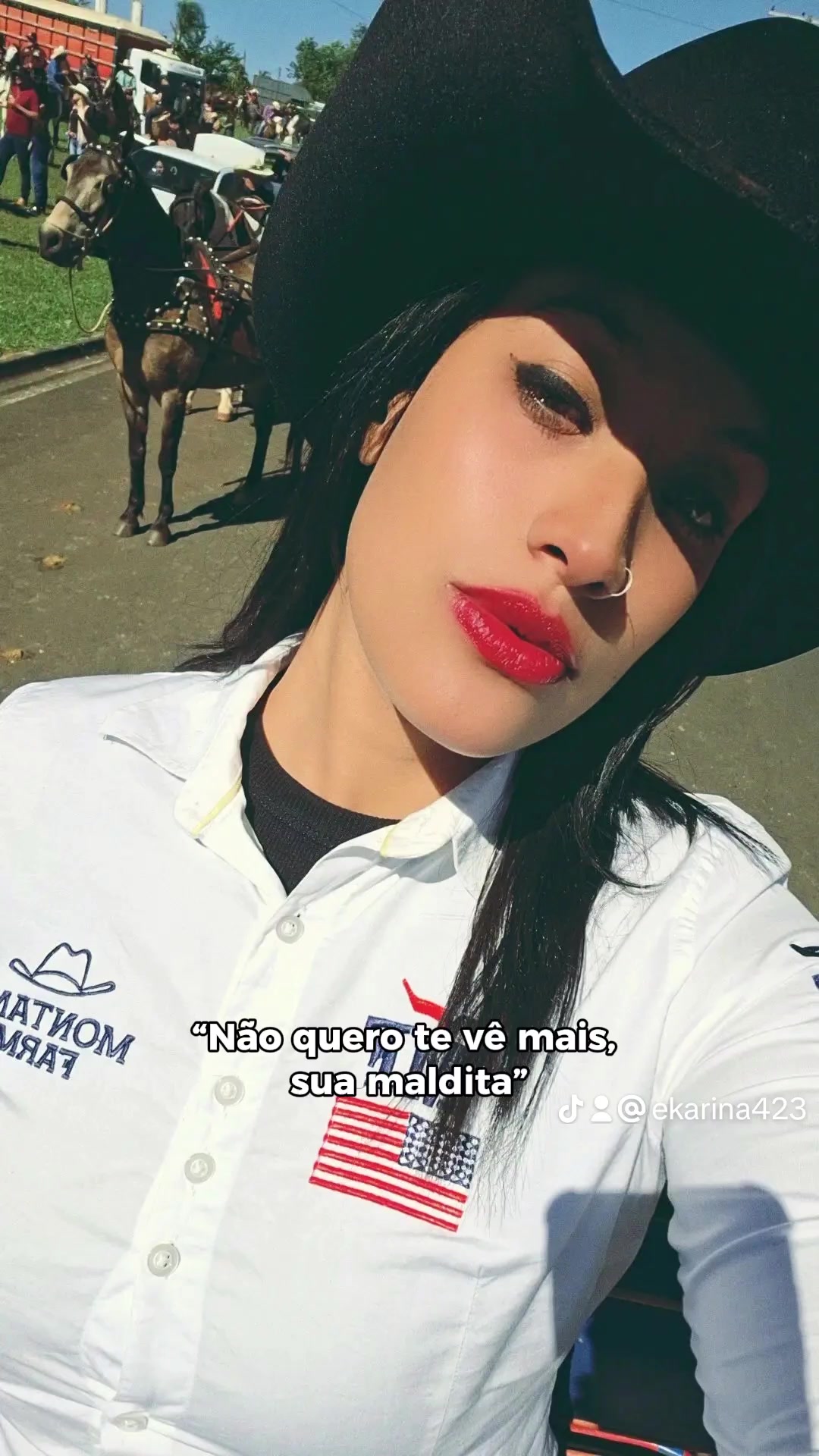 @Evelyn Karina