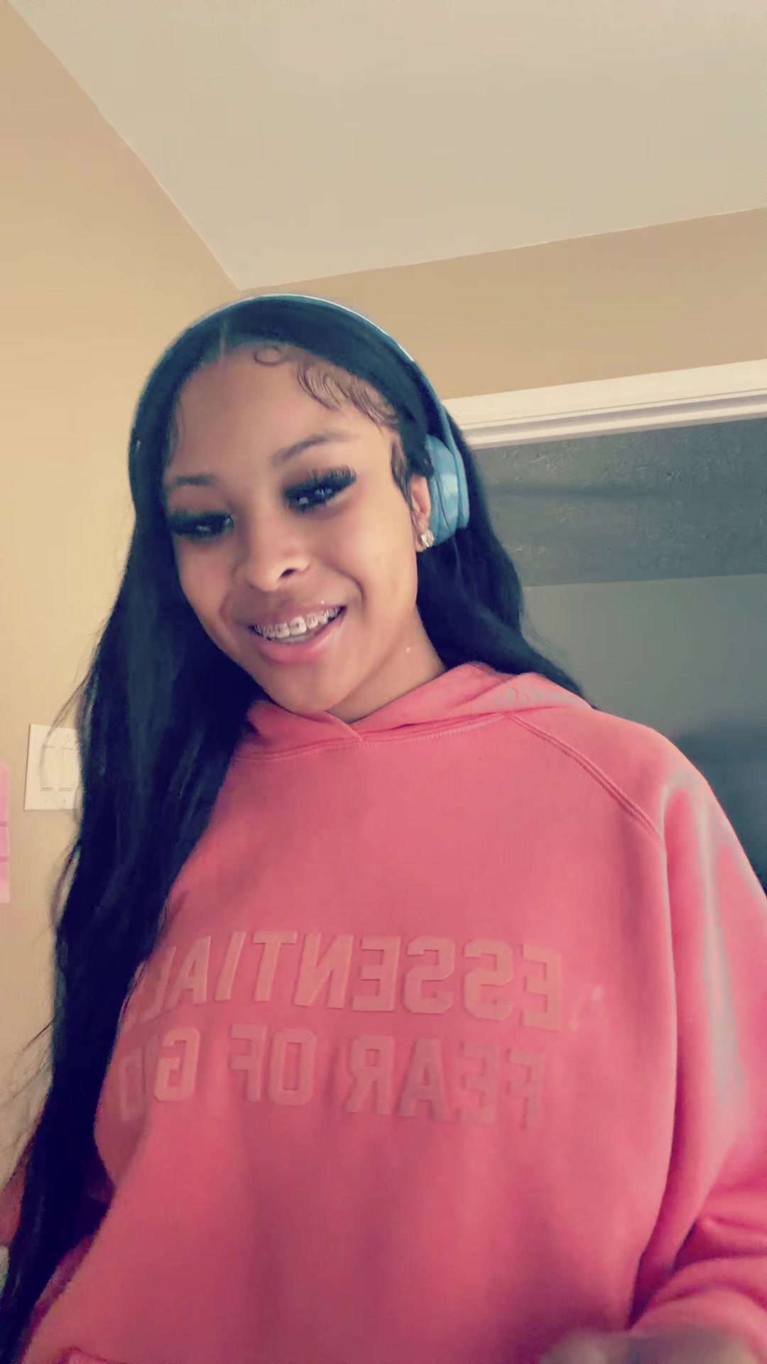 @Vivvy🪻