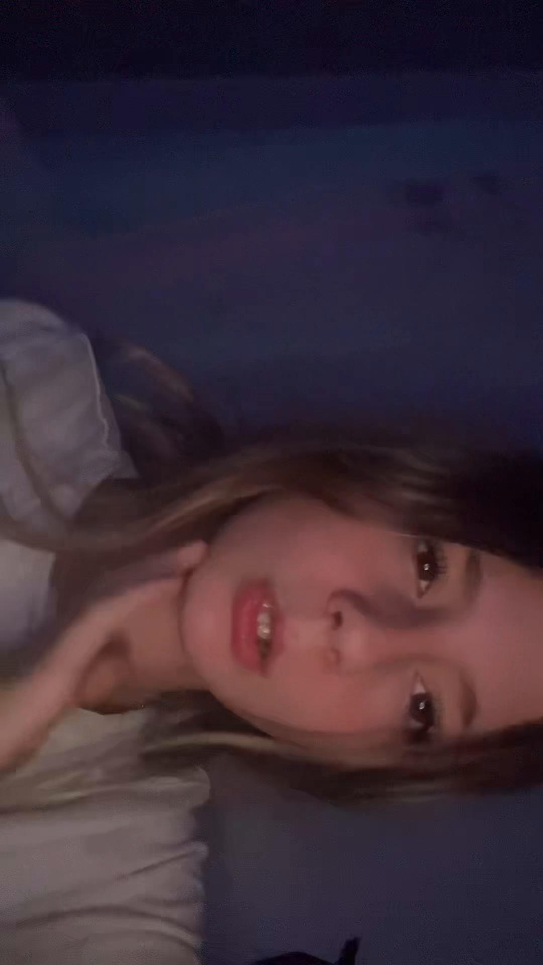 @yourmom_yourgay