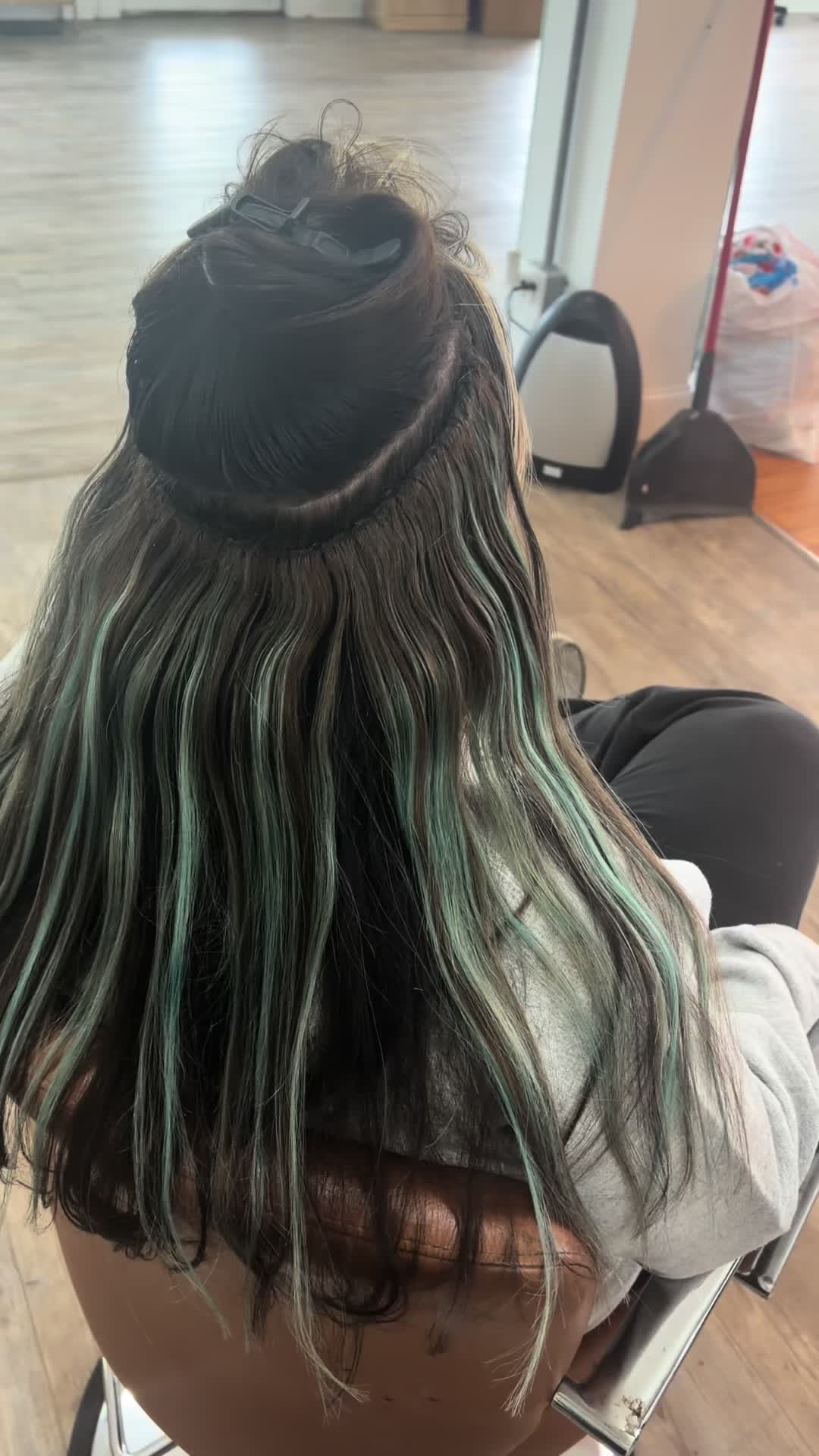 @Ashleigh | Mama | Hairstylist