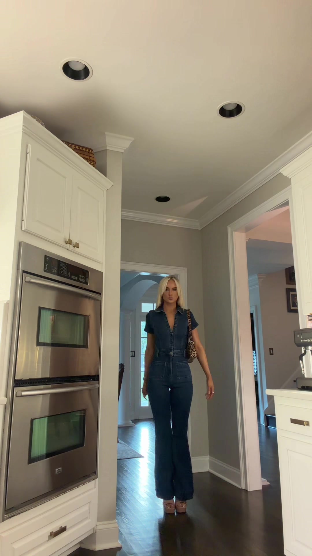 @AVA ISABELLA
