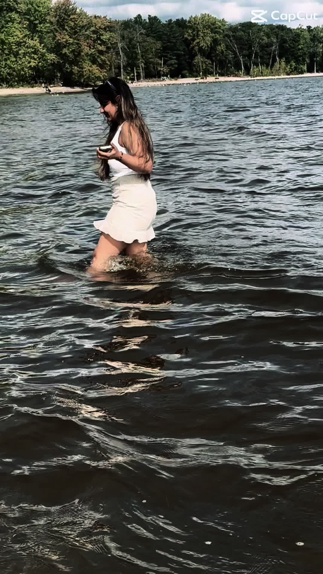 @nitika_