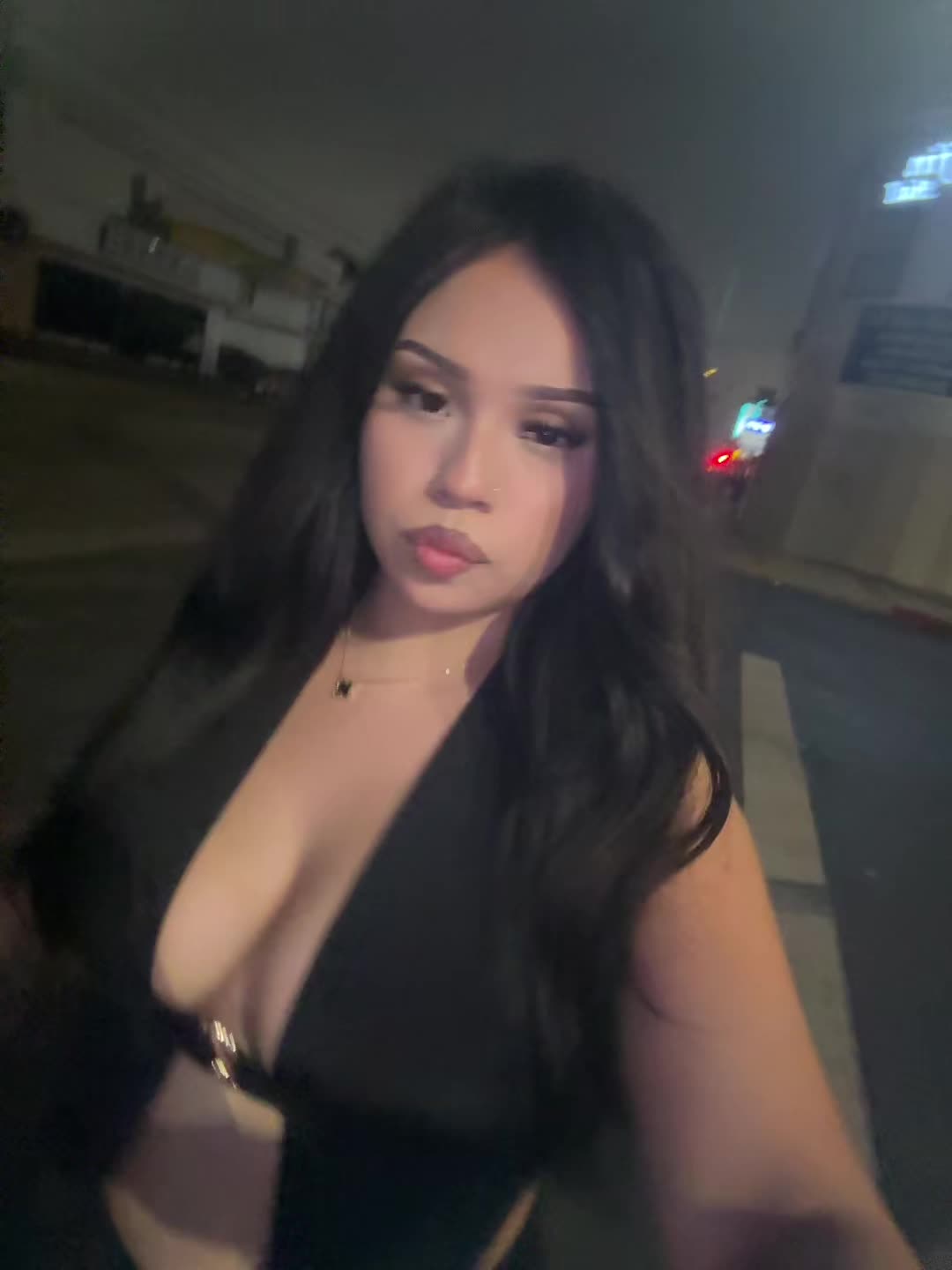 @𝑫𝑬𝑺𝑰