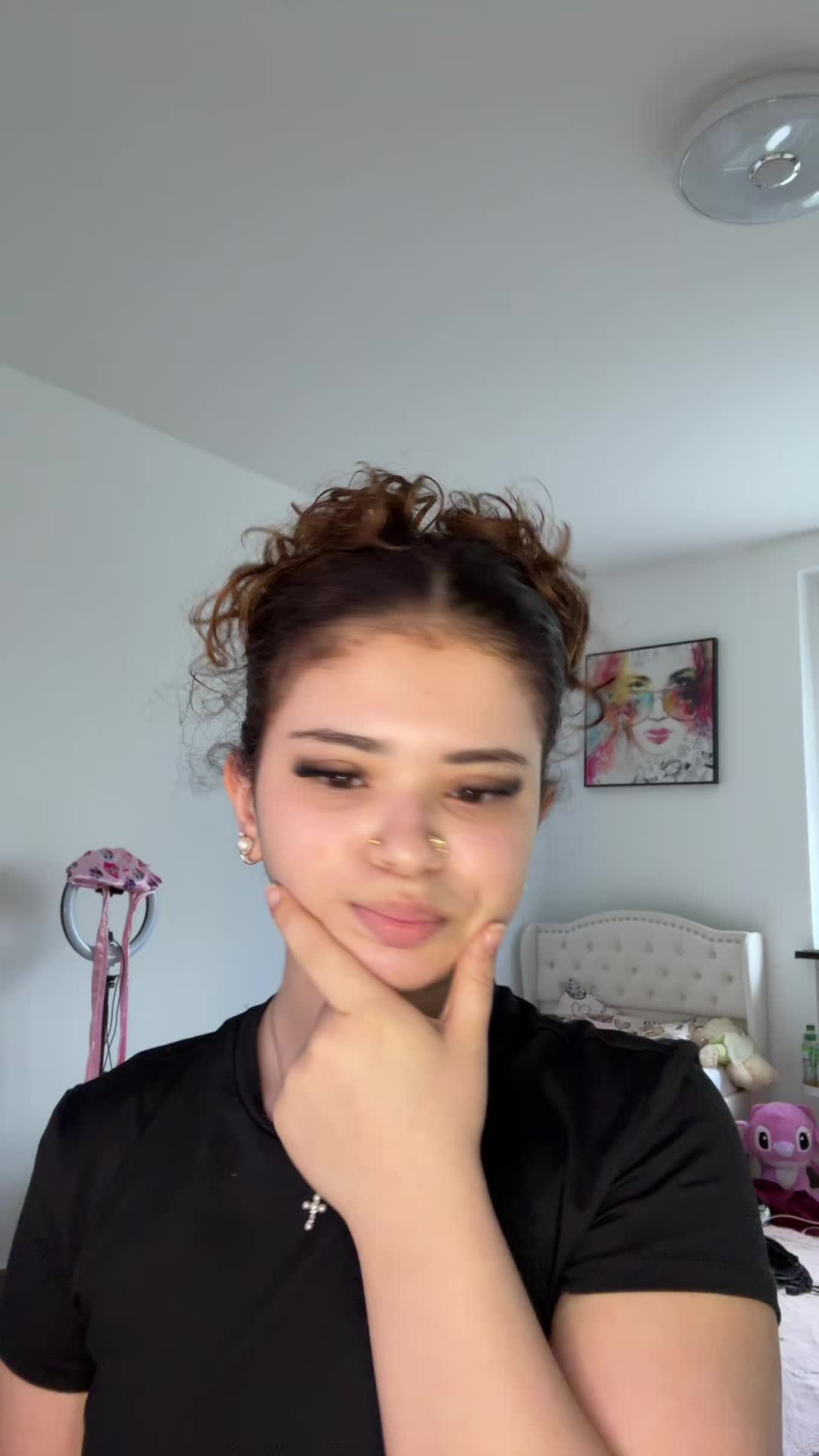 @vivi.trg_