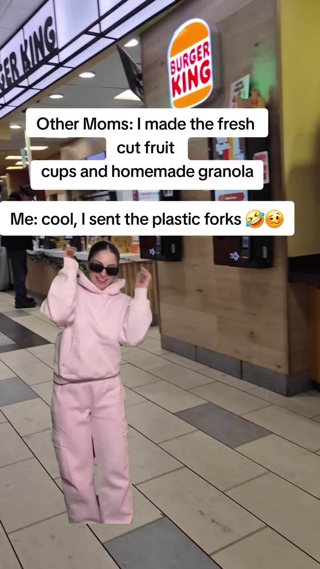@Hey_its_Shelly