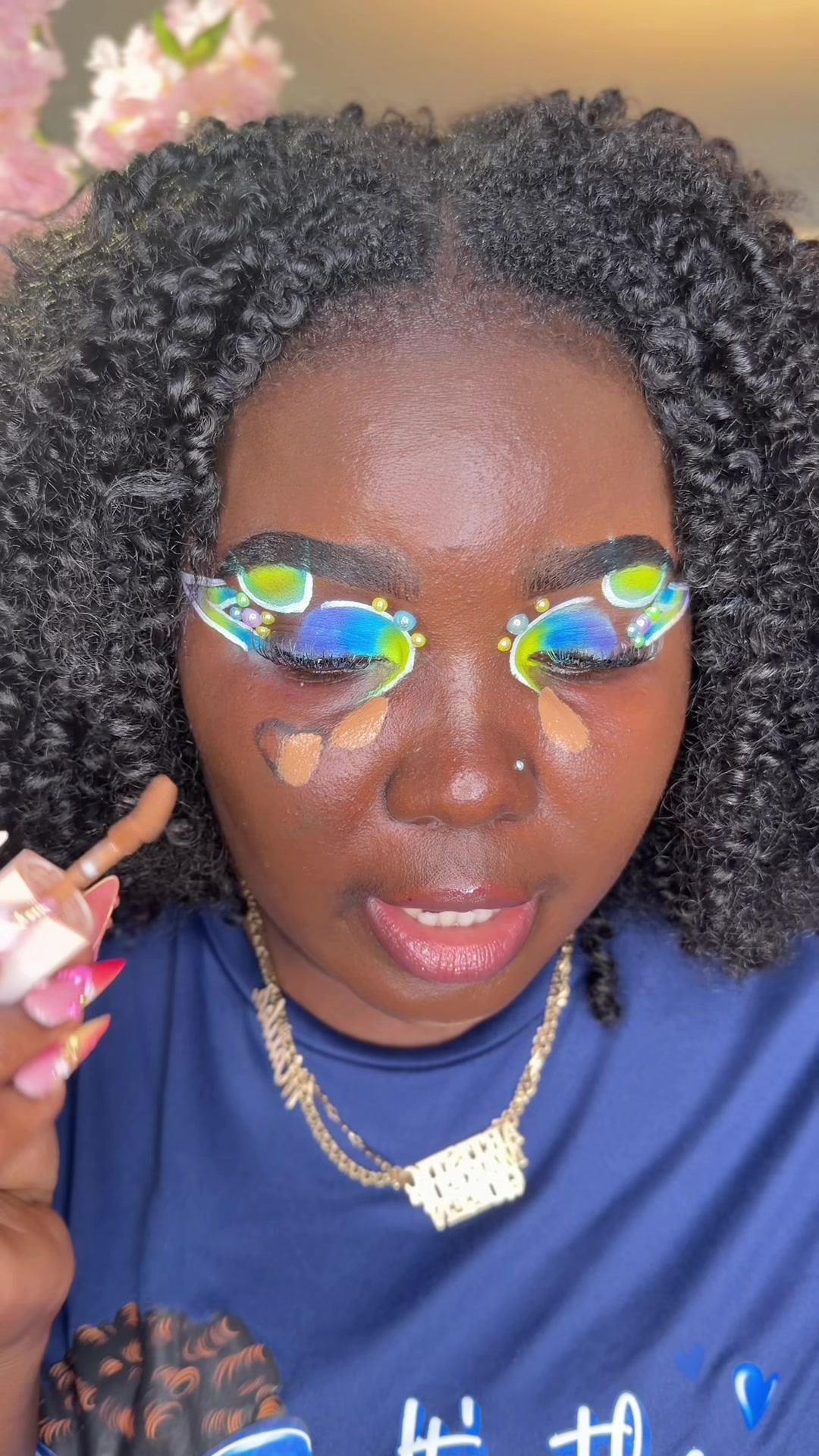@Artistic_Makeup_Queen