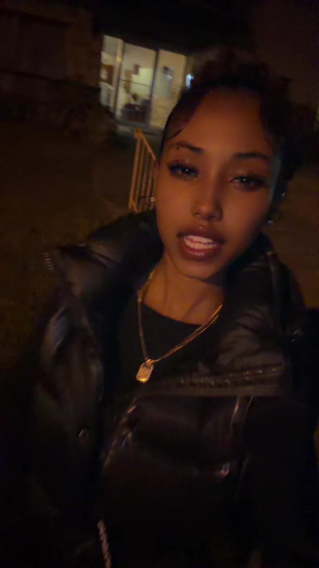 @🧛♀️