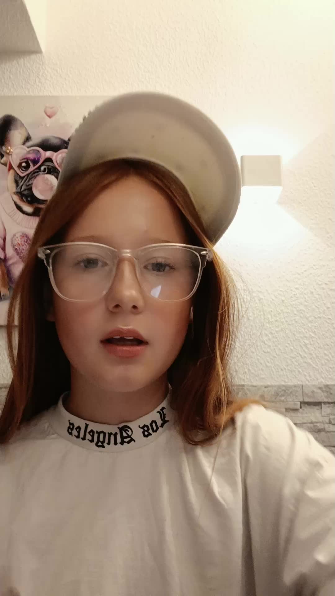 @𝐿𝐸𝑂𝑁&acute;𝐸🥥🌺
