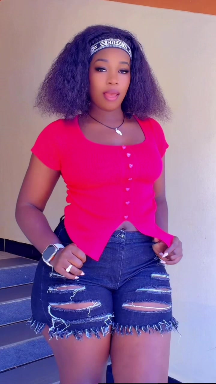 @mrs_wacyrah