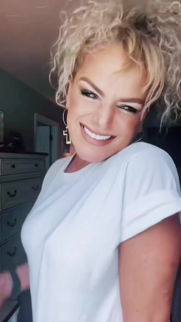 @cinderelly03