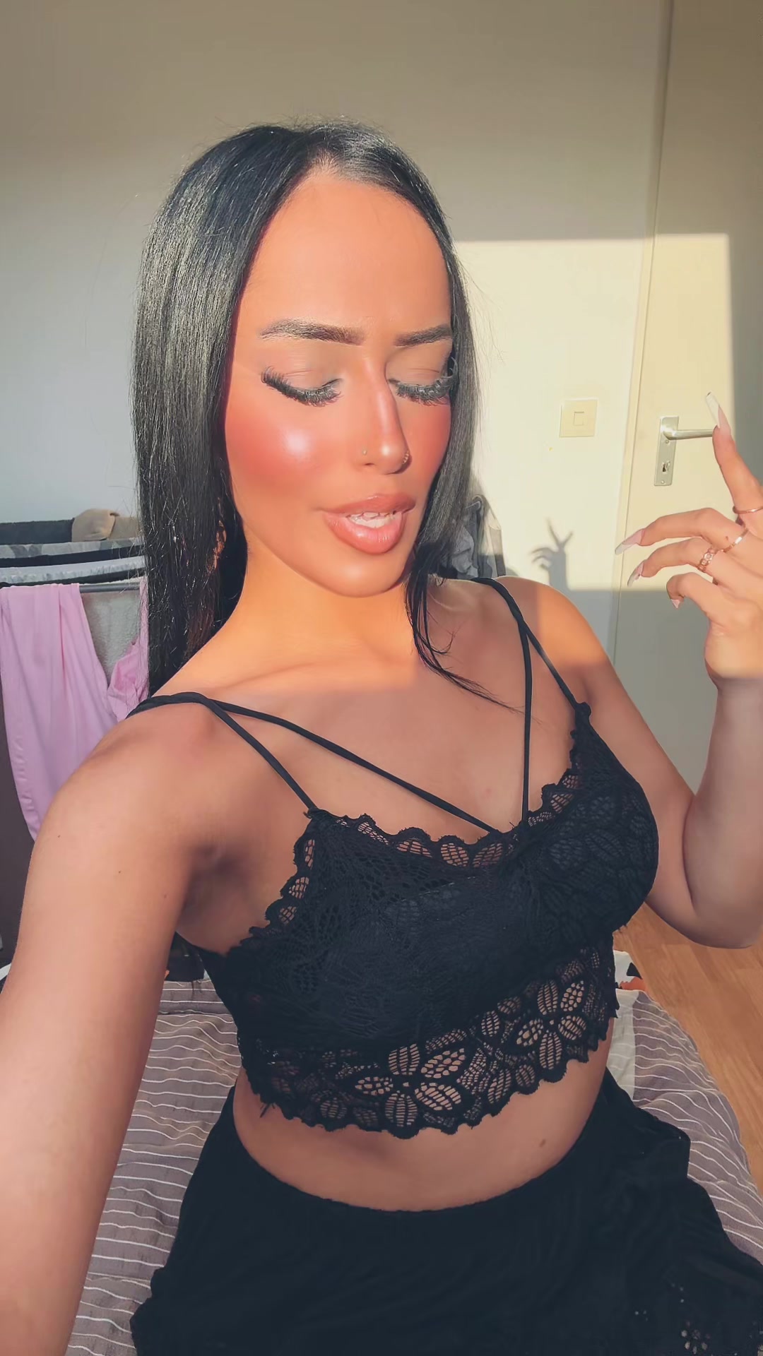 @B💋