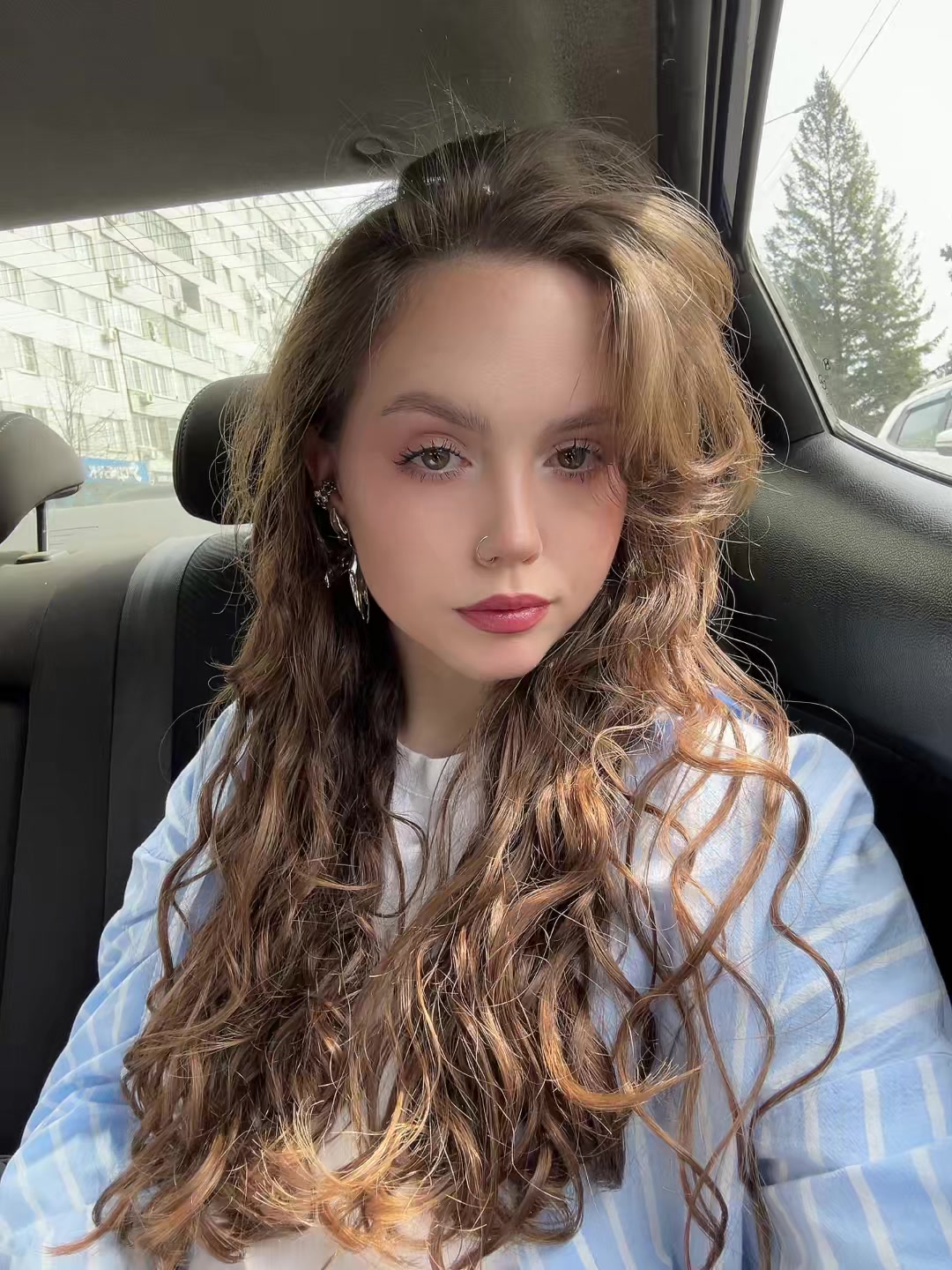 @THESSONYAA