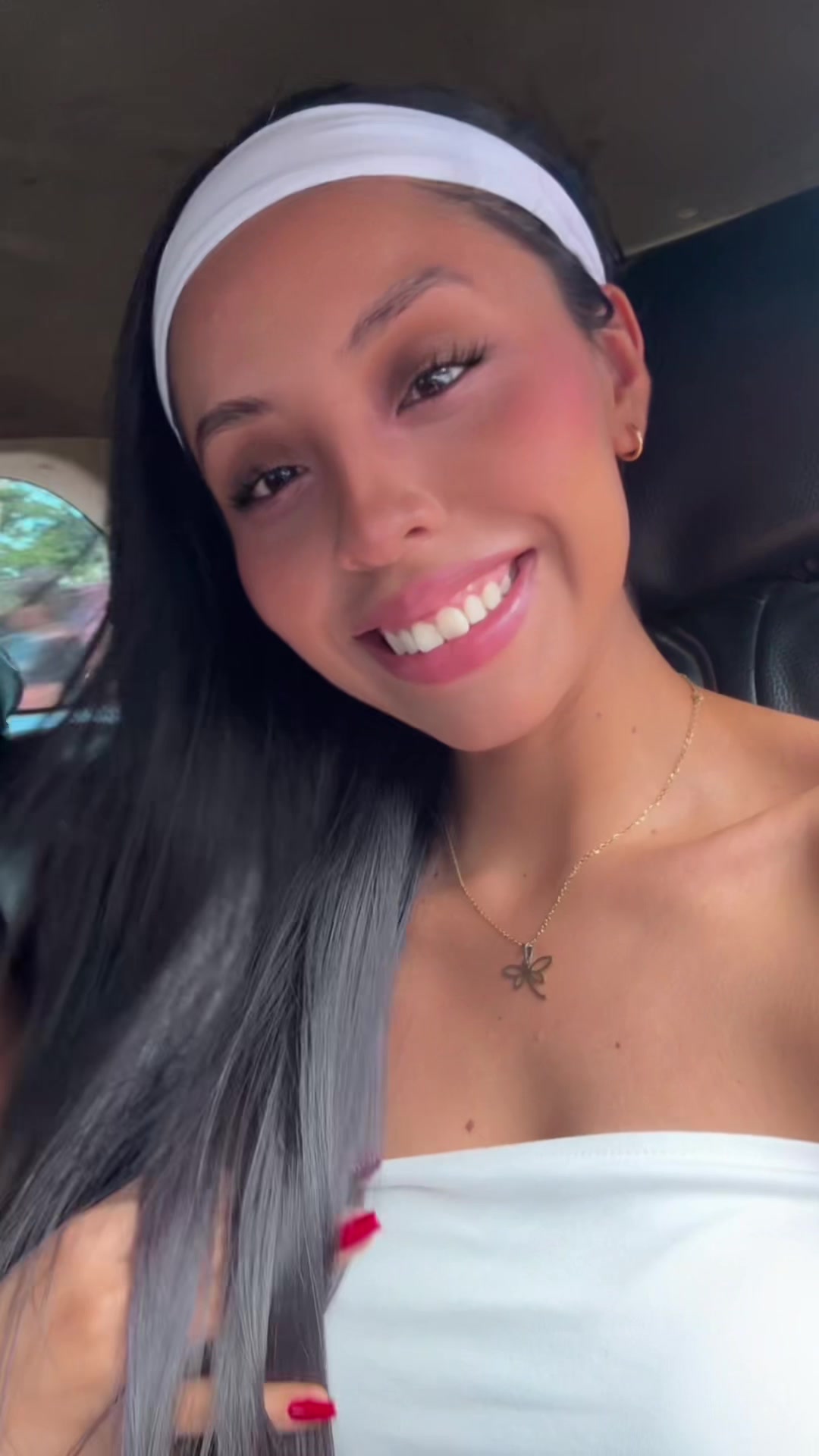 @Vania Vasquez