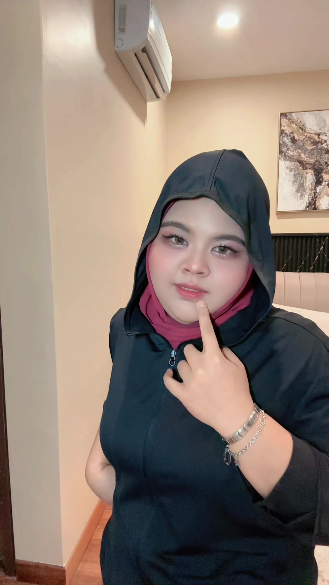 @Syazaliiii