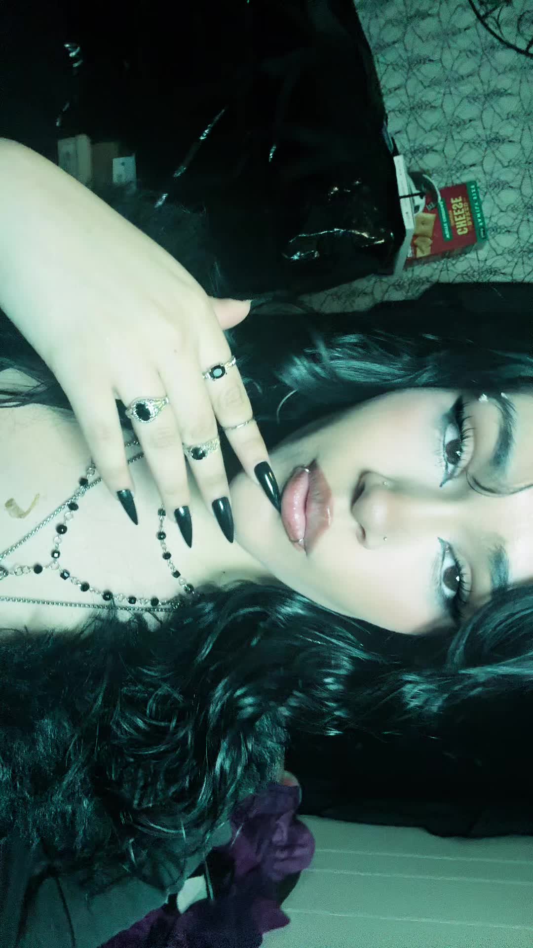 @0mystic_v4mp