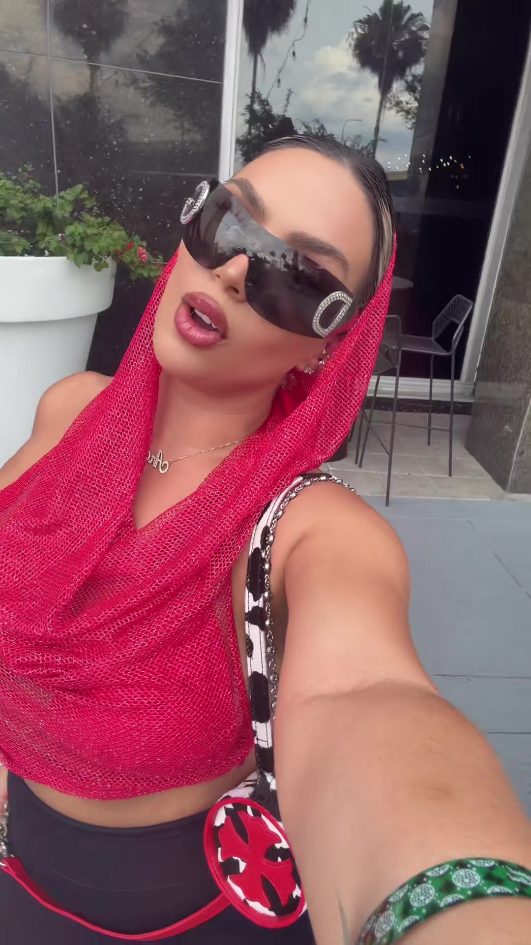 @AraQueenBae