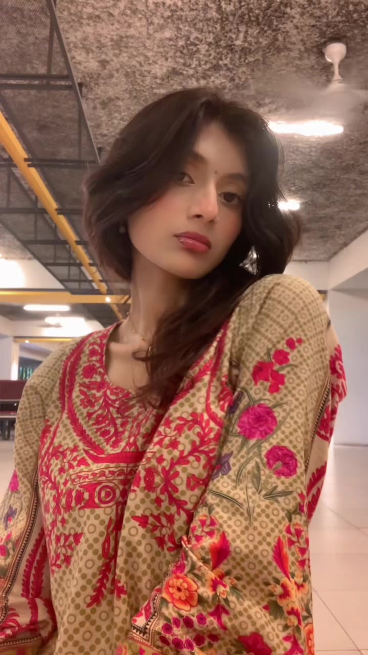 @v_v