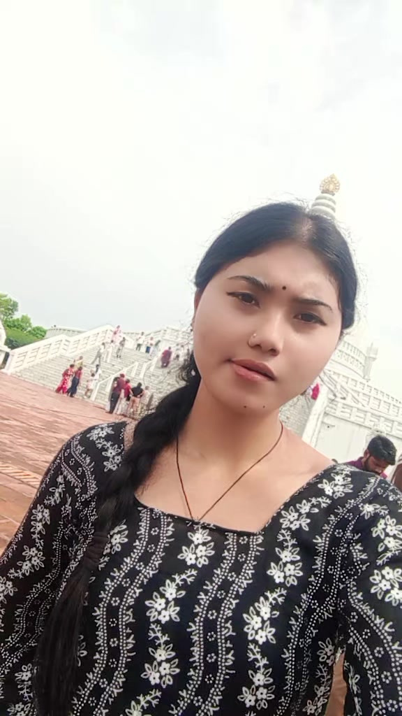 @❣️Saina❣️