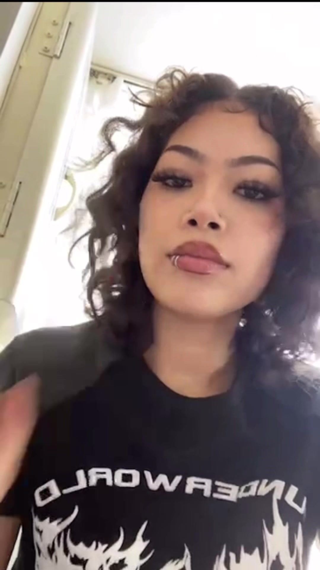 @kayla.